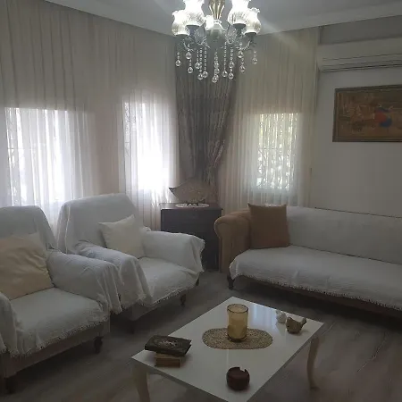 מלון Location In Center 3*